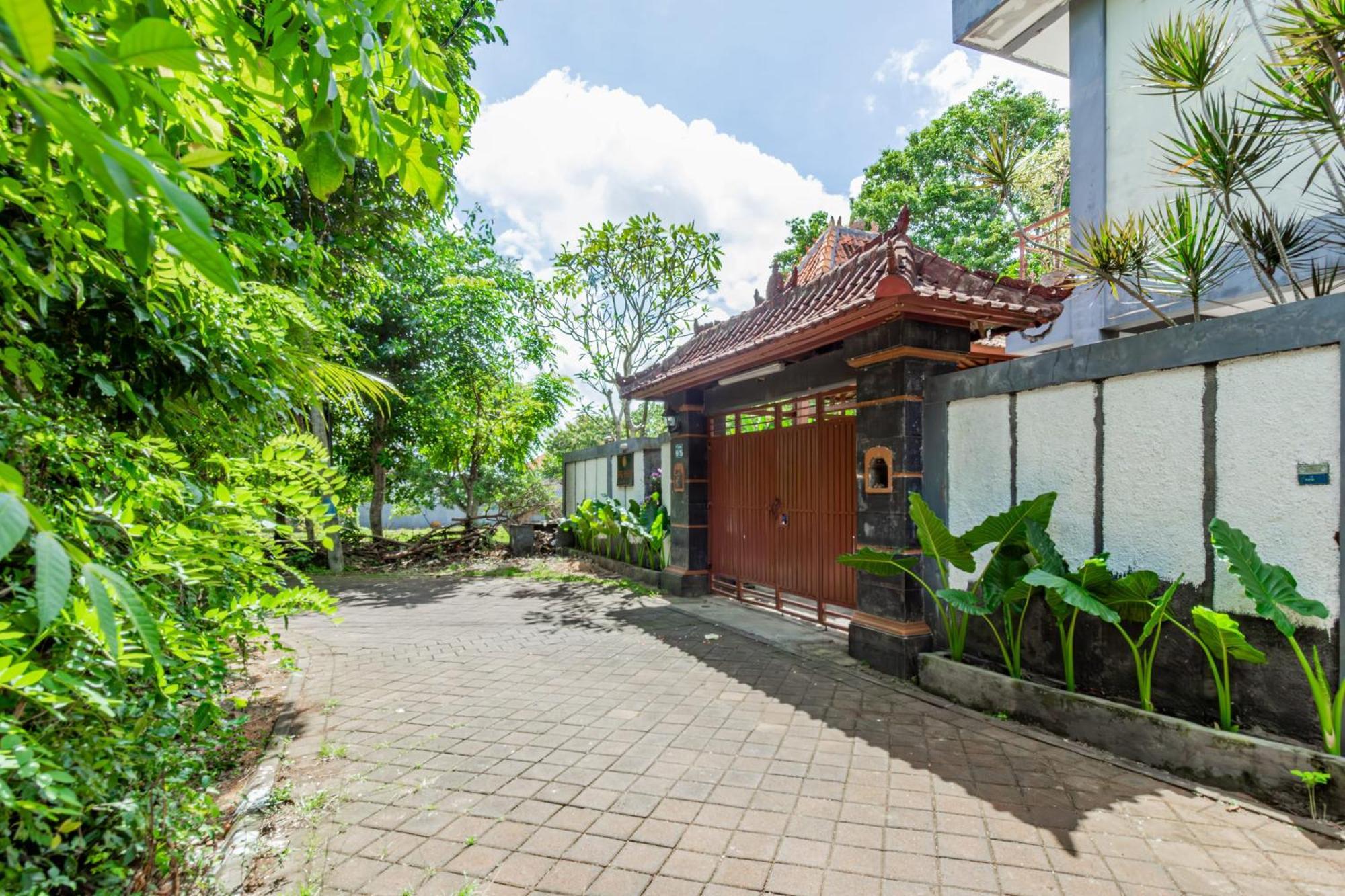 Capital O 93944 Geweka Homestay Jimbaran  Bagian luar foto